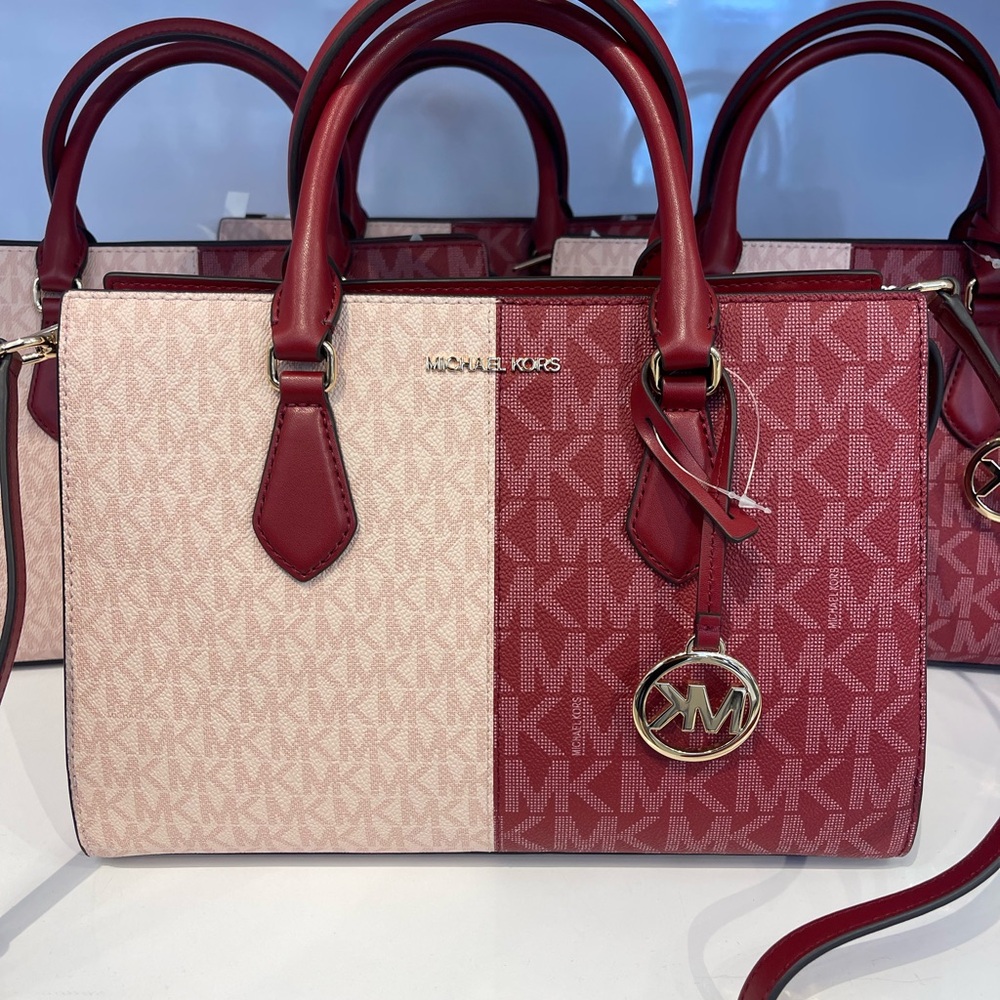MICHAEL KORS Sheila Medium Two-Tone Metallic Signature Logo Satchel
Cherry Multi - Picture 16 of 16